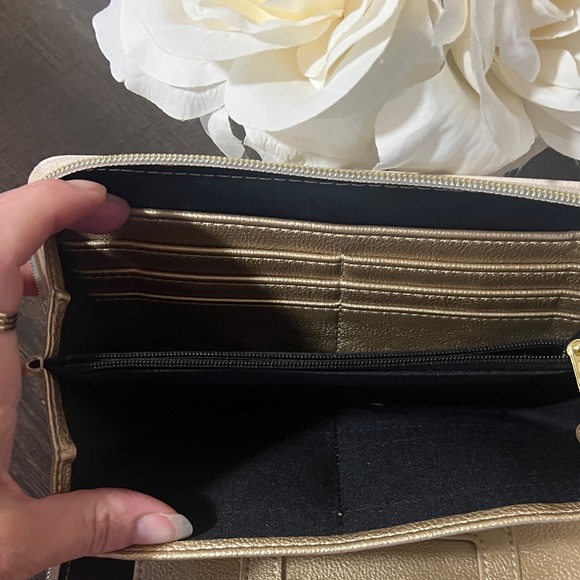 Betsey Johnson Pale Pink Wristlet Clutch - Picture 10 of 11